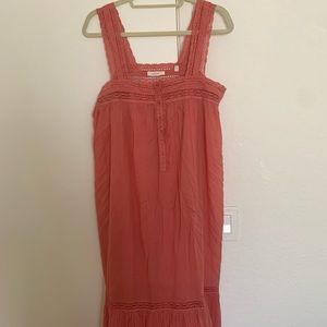 Doen Seville night gown